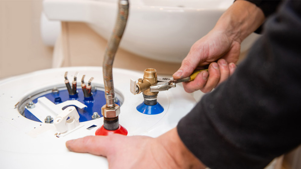 Water Heater Maintenance in Lasana